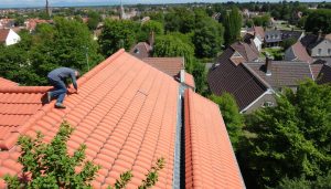 Dakpannen leggen Leidschendam-Voorburg